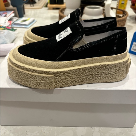 WOMEN'S MM6 MAISON MARGIELA SLIP ON PLATFORM SNEAKERS SIZE 6 BLACK *WORN ONCE* - Picture 5 of 10